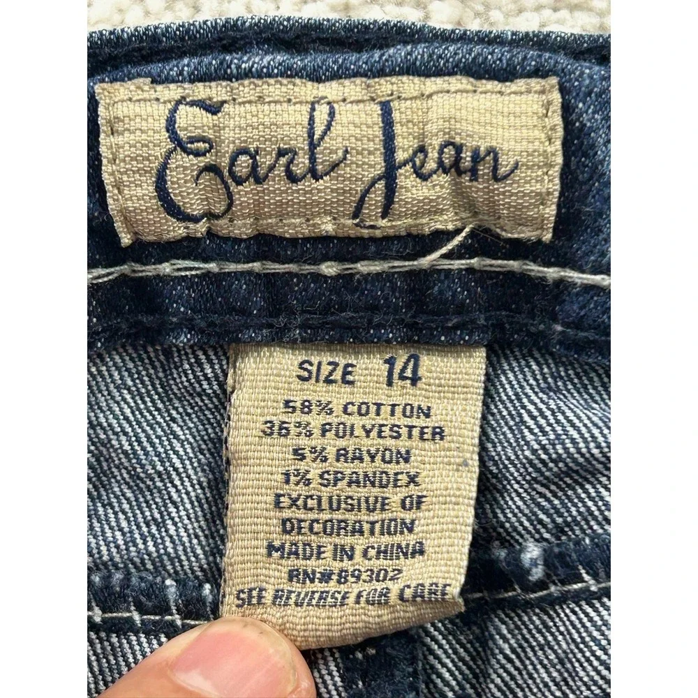 Earl Jeans experience casual
